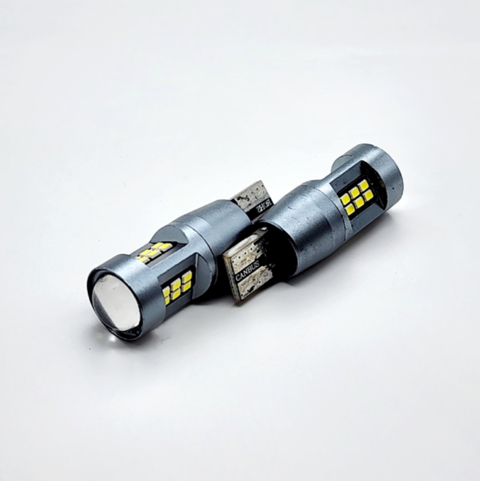 Светодиоды W16W "EALights", с обманкой, биполяр., 24SMD, 2 шт