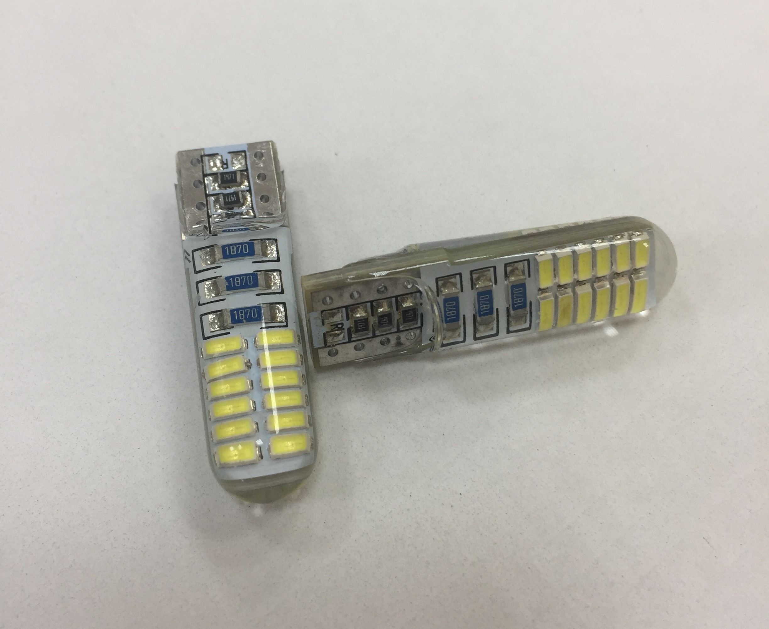 Светодиод W5W, 24SMD, мизинчик, силикон, залитый, с обманкой